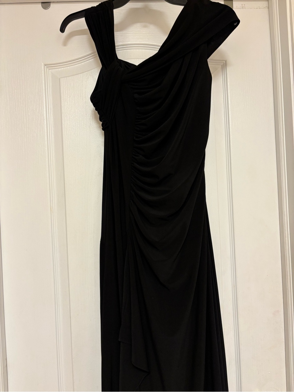 Cachet Black One-Shoulder Draped Maxi Dress